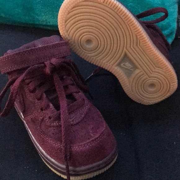 2018 Air Force 1 Mid’s! Excellent condition! - Picture 1 of 6